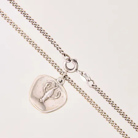 Kedja Pansar med integrerat hänge i form av stjärntecknet kräftan, längd 43cm, bredd 2mm, silver 830/1000 Vikt: 7,3 g