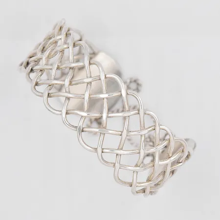 Armring, öppningsbar, Ø 62mm, bredd 23mm, Roos Silver P Konsthantverk Sven, år 1994, silver 925/1000 Vikt: 28,1 g