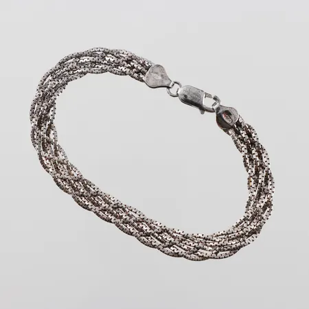 Armband flätat, längd 19cm, bredd 6,5mm, Guldfynd, silver  Vikt: 8,2 g