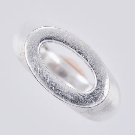 Ring, stl: 18, bredd: ca 3-10mm, stämplad GFAB, 925/1000, silver Vikt: 7,1 g
