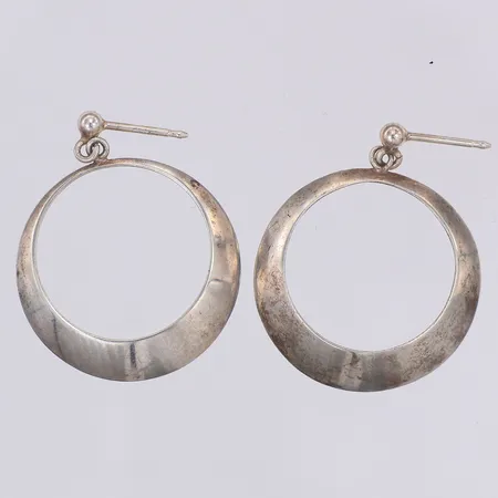Ett par örhängen, 33mm, saknar stoppar & stämplar, silver Vikt: 3,6 g