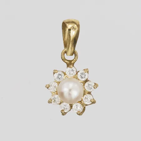 Hänge med pärla och vita stenar, längd 16mm inklusive ögla, bredd 9mm, 18K Vikt: 0,6 g