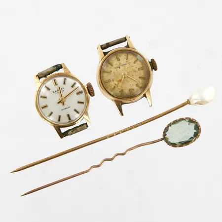 Damur 2st, Exacta, Certina, manuella 14K i boett, 2st kragnålar, grön sten, pärla, 14K  