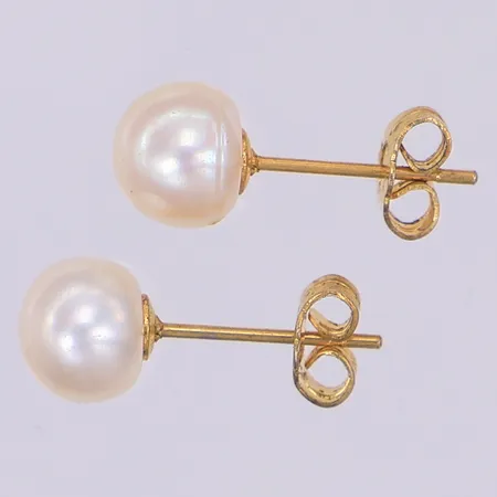 Ett par örhängen, odlade sötvattenpärlor, 7mm, doublé, 925/1000 silver Vikt: 1,2 g