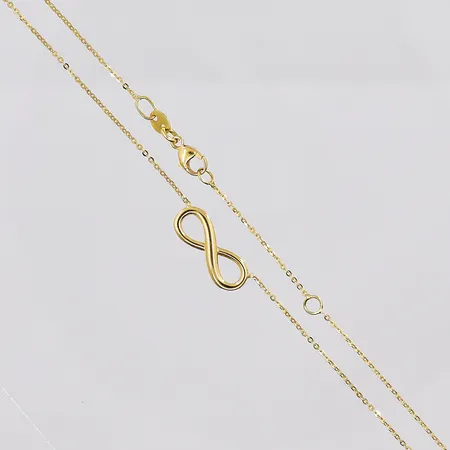 Collier, 44-46cm, hänge bredd 6mm, GHA, 18K Vikt: 1,9 g