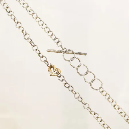 Collier, silver och detalj av 18K guld, längd ca 46cm, bredd 6mm, Staffan Sandberg Ab, Ulricehamn, 925/1000 silver. Vikt: 19 g