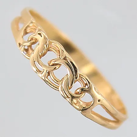 Ring Bismarck, stl 16¼, bredd 1,8-4,4mm, 18K Vikt: 1,1 g