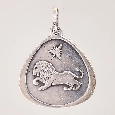 Hänge, stjärntecken lejonet, 25x19mm, silver 830/1000 Vikt: 2,3 g