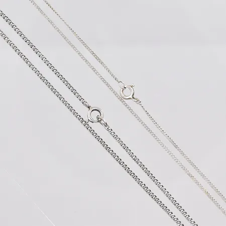 2 Kedjor Pansar, 43cm, 61cm, silver 830/1000 Vikt: 6,2 g
