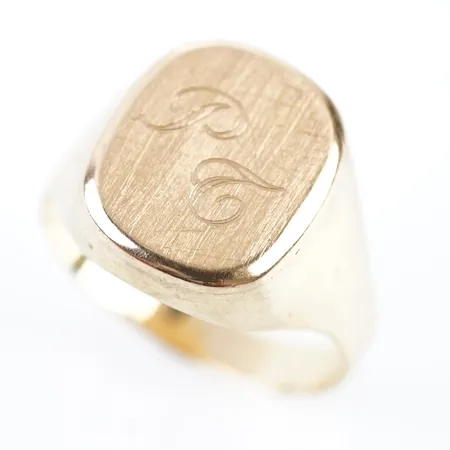 Ring, stl 20½(65), bredd 16mm, 18k Vikt: 7,1 g