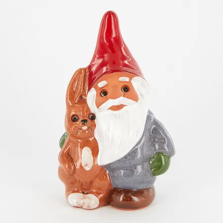 Figurin, Tomte med kanin, design Rolf Berg, Torshälla Sweden, höjd ca 15cm, etikettmärkt Skickas med paket.