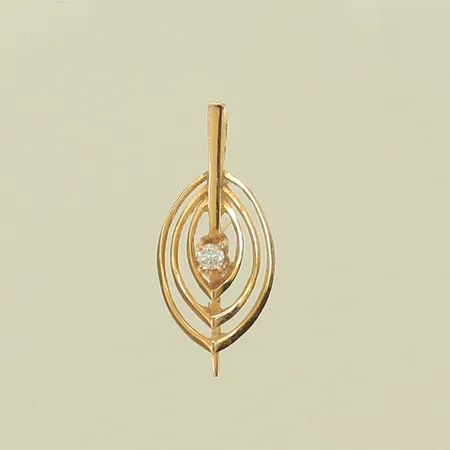 Hänge med vit sten, längd 22mm, bredd 1-10mm, 18K, 0,8g Vikt: 0,8 g