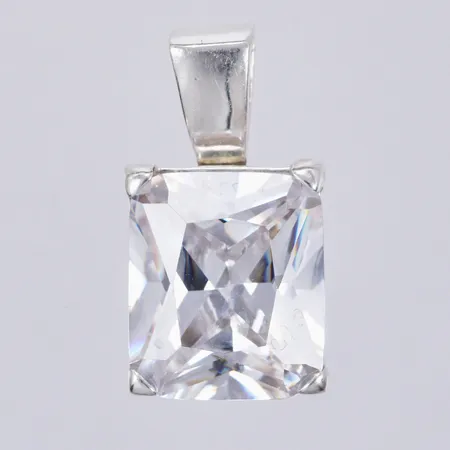 Hänge med vit sten, längd ca 2,2cm, bredd ca 12mm, EGO, 925/1000 silver  Vikt: 6,9 g