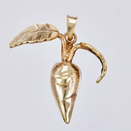 Hänge Morot, längd ca 3cm, bredd ca 27mm, förgyllt 925/1000 silver Vikt: 8,2 g