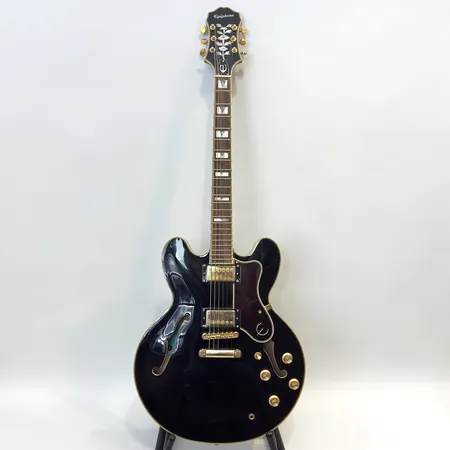 Elgitarr Epiphone Sheraton II Pro, pärlemordetaljer, serienummer: 22051514205, handcrafted China, mjukt case medföljer Skickas med Bussgods eller PostNord