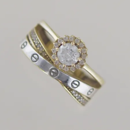 Ring med stenar, Ø 17½ mm, bredd 4 mm, 18K Vikt: 4,9 g