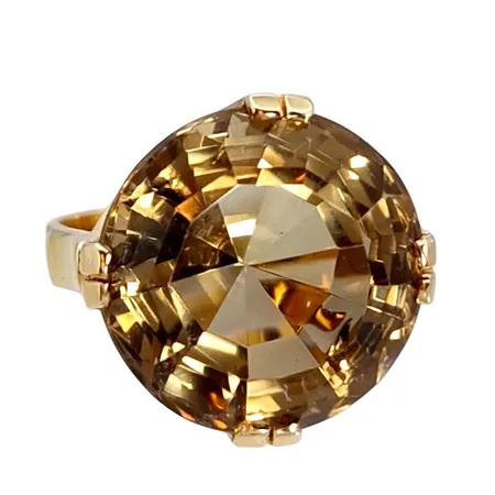 Ring, 18K guld, Rökkvarts Ø18 mm, Ceson Guldvaru Ab (K&EC), svensk kontrollstämpel, Ø16¾ mm, bredd 3,3 -19 mm, sten utan anmärkning, fint skick Vikt: 11,6 g