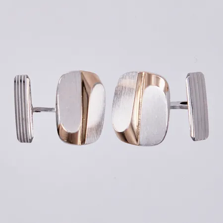 Ett par manschettknappar, Ø ca 18 - 19mm, 830/1000 Silver  Vikt: 13,3 g