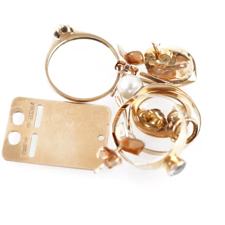 Diverse guld, 18k Vikt: 11,2 g