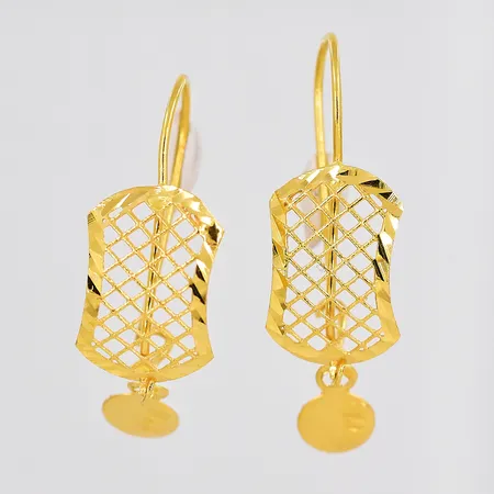 Ett par örhängen, längd 28mm, bredd 8,8mm, 21K Vikt: 1,2 g