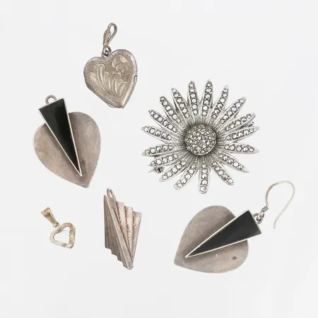 Diverse silver, stenar, skadat, defekt, silver Vikt: 23 g