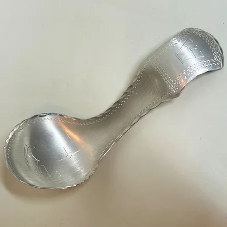 Slev, samiskt mönster, 19,5cm, Svediestrand år 1977, smårepig, tenn