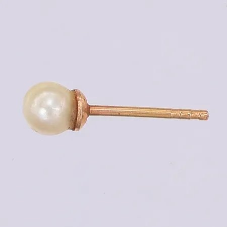 Örhänge, udda, odlad saltvattenpärla, 4mm, 18K Vikt: 0,2 g