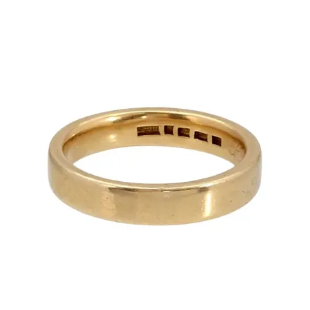 Ring, 18K guld, slät modell, Guldsmed Björn Nilsson AB (GBON), Kristianstad, Ø17¾ mm, bredd 4 mm, gravyr Vikt: 6,7 g
