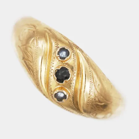 Ring med sten och pärlor, stl 16¼, bredd 2-8mm, 18K Vikt: 1 g