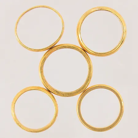 Ringar 5st, skeva, gravyr, 23K Vikt: 28,4 g