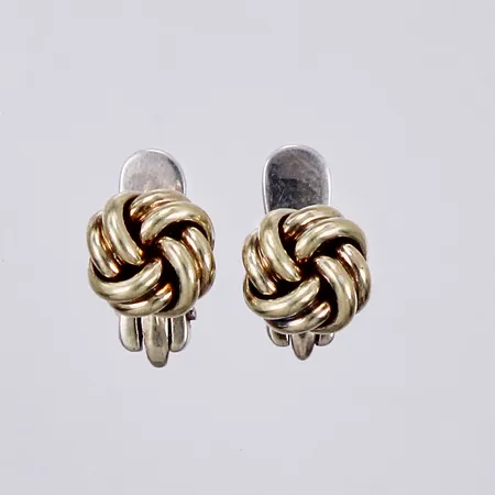 Ett par manschettknappar, knut, längd: ca 22mm, bredd: ca 10mm, delvis förgyllt silver, 830/1000 Vikt: 4,3 g