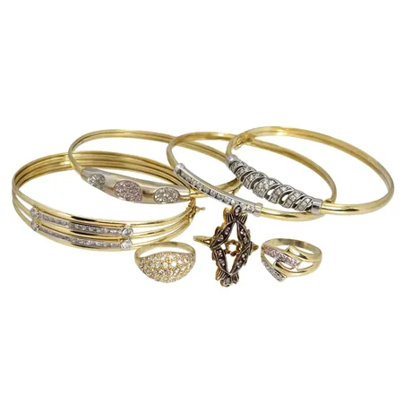 Diverse smycken, 14K guld, intryckningar, ojämnheter och saknade stenar, Vikt: 39,1 g