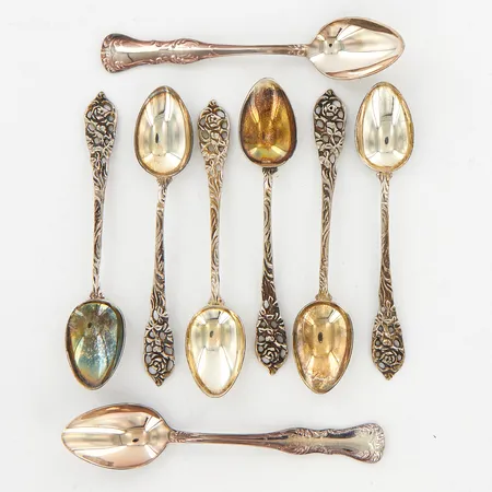 Två teskedar 10,5cm, Prins Albert, 6 moccaskedar10cm, silver 830/1000 Vikt: 67,5 g