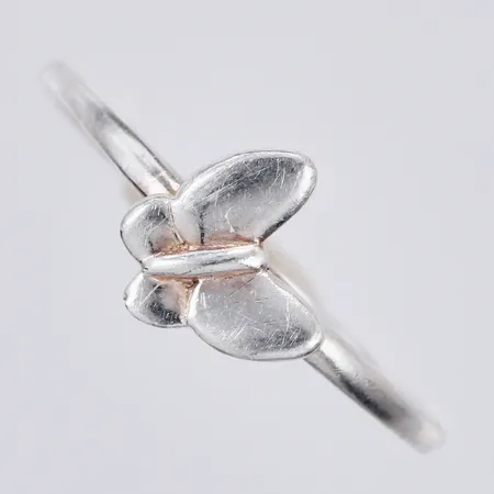 Ring Fjäril, stl ca 17, bredd ca 1-7mm, 925/1000 silver  Vikt: 1,3 g