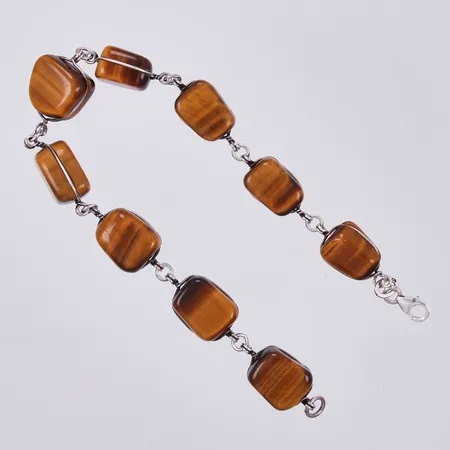 Armband med tigeröga, längd ca 21cm, bredd ca 10mm, silver Vikt: 23,8 g