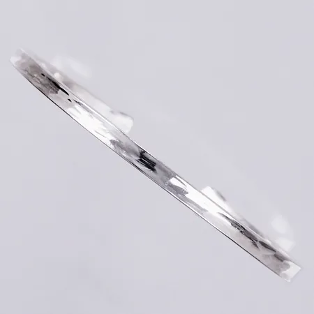 Armring stel, innermått Ø ca 6,5cm, bredd ca 4mm, justerbar, Victor Mossberg år 1984, 925/1000 silver  Vikt: 13 g