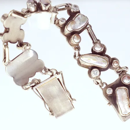 Armband med pärlor,  silver 925/1000, längd 18cm, bredd 21mm, moment 23 Vikt: 56 g