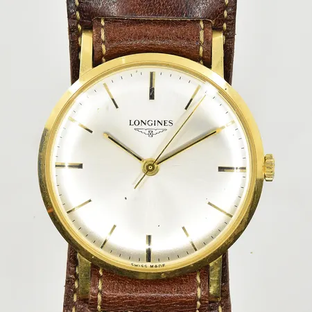 Herrur Longines, boett Ø34 mm, manuell, boettnr 1880, cal 280, serienr 13403513, läderband, fungerade vid testtillfället, bruttovikt 37,8g, 18K.