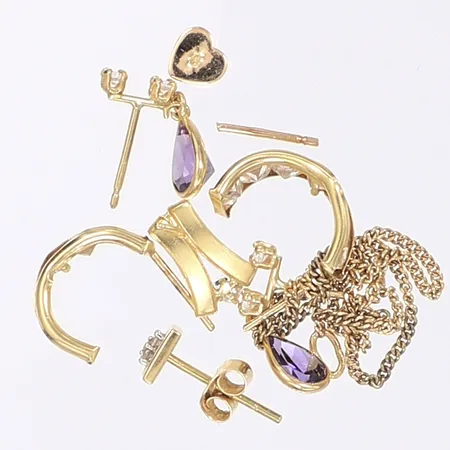 Diverse guld, delvis sten, defekt, 18K Bruttovikt: 4g Vikt: 4 g