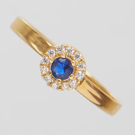 Ring, stenar, stl 17½, bredd 2-6mm, 18K Vikt: 0,7 g