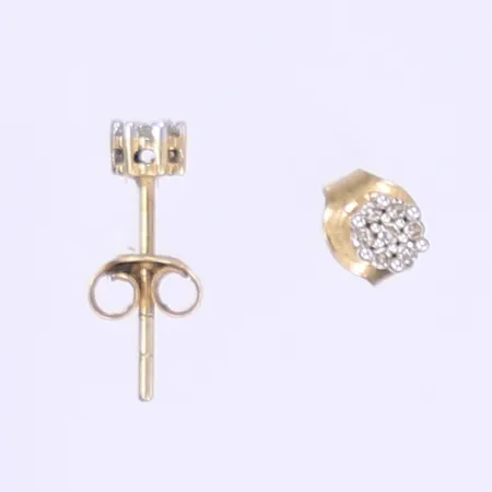 Ett par örhängen med diamanter totalt 14xca 0,005ct, 14x4mm, 18K Vikt: 0,9 g