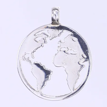 Hänge i form av jordglob, 27x21mm, Silver 925/1000 Vikt: 2,2 g