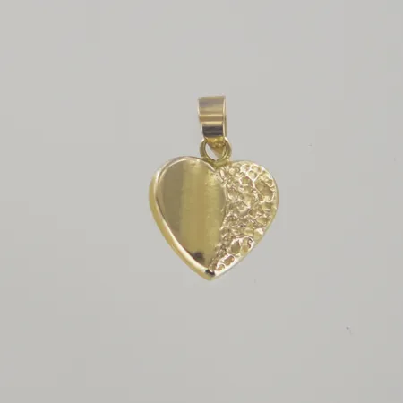 Hänge hjärta, längd 1,7 cm, bredd 1,2 cm, 18K Vikt: 0,8 g