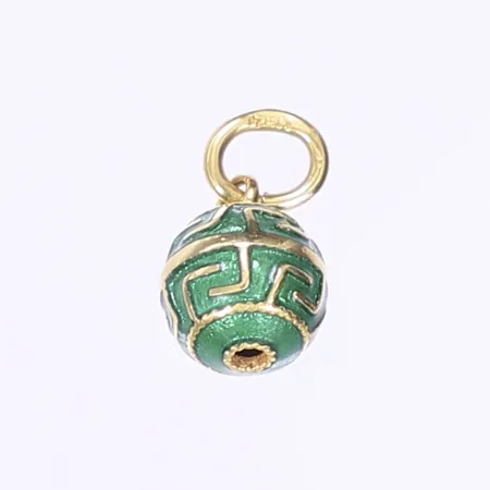 Hänge med gröna emaljdetaljer, 17x9mm, 18K Vikt: 1,9 g