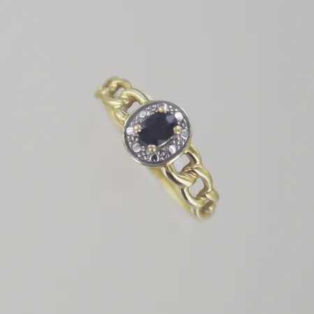 Ring med safir, Ø 17 mm, 18K Vikt: 1,7 g