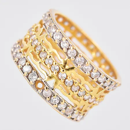 Ring, stl 16¾, bredd 11,5mm, defekt, stenar saknas, 18K Vikt: 5,1 g