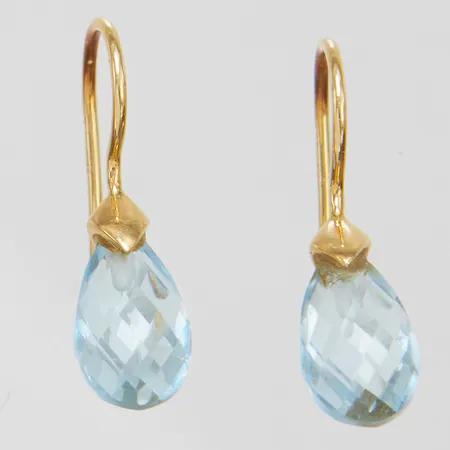 Ett par örhängen, topaser, längd ca 22mm, bredd 0,7-6mm, GHA, 18K, bruttovikt: 1,6g.
