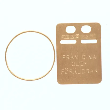 Namnbricka gravyr, ring, 18k Vikt: 1,7 g