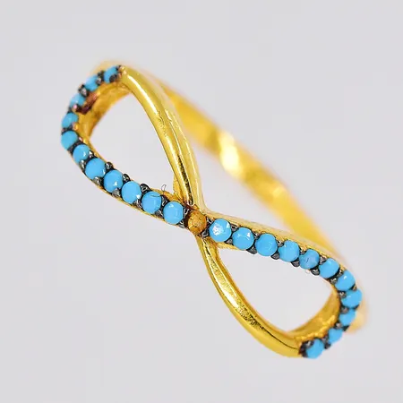 Ring, stl 17¼, bredd 5,7mm, blå sten saknas, 21K Vikt: 1,6 g