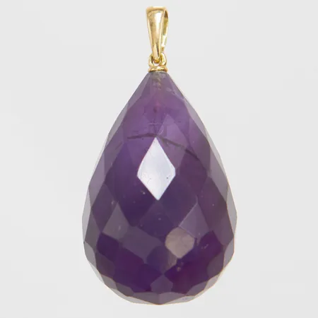 Hänge, ametist, längd ca 35mm, bredd 18mm, ögla i 18K, bruttovikt: 11,1g Vikt: 11,1 g